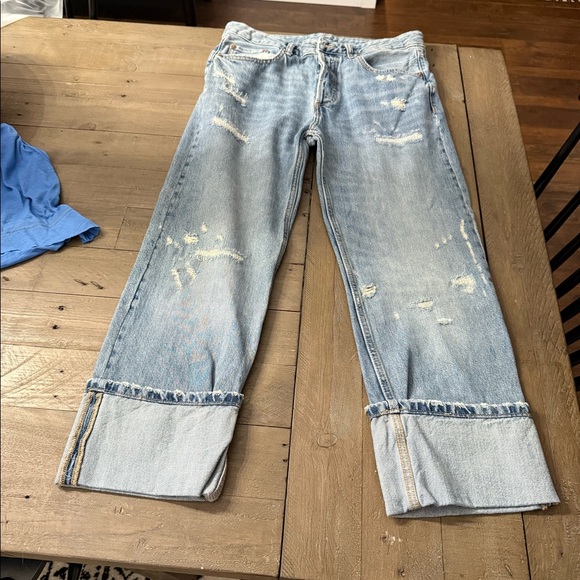 Zara midwaist ripped cuffed boyfriend jean size 6. - Picture 6 of 6